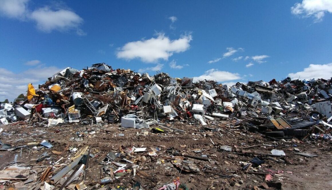 scrapyard metal waste junk recycle 2441432